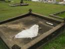 Appletree Creek cemetery, Isis Shire