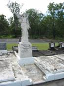 Gordon Thorpe,
only son of William & Theresa BUSS,
died 17 Aug 1928 aged 17 years 5 months;
William Thorpe BUSS,
died 12 Dec 1971 aged 92 years;
Theresa BUSS,
died 2 Aug 1971 aged 88 years;
Lorna Alice BUSS,
daughter,
died 20 Feb 1982;
Appletree Creek cemetery, Isis Shire