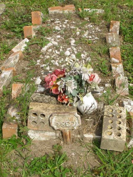 Appletree Creek cemetery, Isis Shire  | 