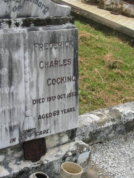 Lillian Maud COCKING,  | died 4 Aug 1977 aged 94 years;  | Frederick Charles COCKING,  | died 19 Oct 1952 aged 69 years;  | Appletree Creek cemetery, Isis Shire  | 