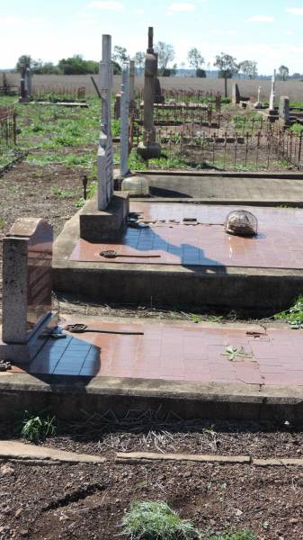   | Aubigny Catholic Cemetery, Jondaryan  |   | 