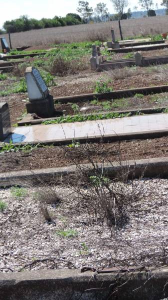   | Aubigny Catholic Cemetery, Jondaryan  |   | 