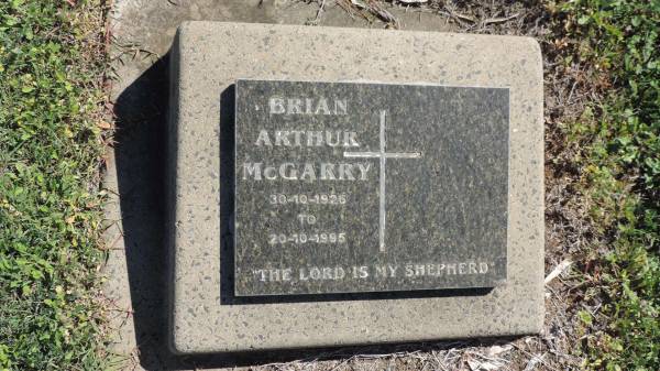 Brian Arthur McGARRY  | b: 30 Oct 1926  | d: 20 Oct 1995  |   | Aubigny St Johns Lutheran cemetery, Toowoomba Region  |   |   | 
