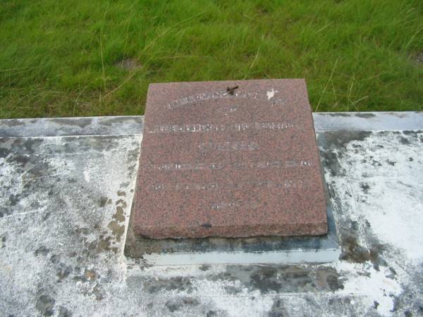 Willie Clarence ADSETT,  | died 31-7-66 aged 84;  | Lillie Elizabeth ADSETT,  | died 4-5-70 aged 86;  | Barney View Uniting cemetery, Beaudesert Shire  | 