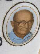 Wilhelm DIOTH (Jun),
husband father grandfather,
died 3 Oct 1983 aged 77 years;
Bergen Djuan cemetery, Crows Nest Shire