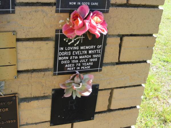 Doris Evelyn WHYTE  | B: 27 Mar 1920  | D: 15 Jul 1995  | aged 75  |   | Bethania (Lutheran) Bethania, Gold Coast  | 