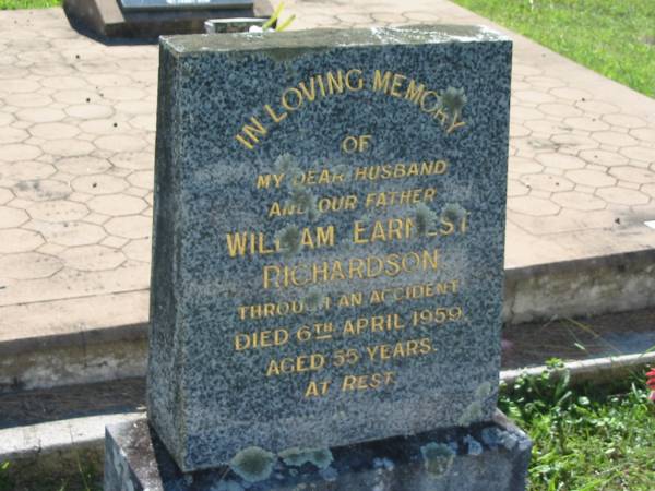 Gladys Mabel RICHARDSON,  | mother,  | died 13 Nov 1992 aged 89 years;  | William Earnest RICHARDSON,  | husband father,  | died in an accident 6 April 1959 aged 55 years;  | Blackbutt-Benarkin cemetery, South Burnett Region  | 