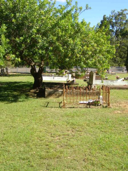 Blackbutt-Benarkin cemetery, South Burnett Region  | 