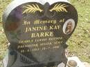 Janine Kay BARKE,
mother daughter sister aunt,
18-8-1963 - 14-7-1996;
Blackbutt-Benarkin cemetery, South Burnett Region