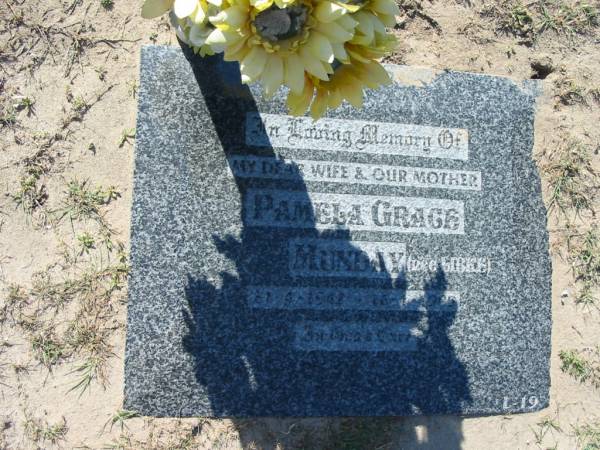 Pamela Grace MUNDAY (nee LIBKE),  | wife mother,  | 21-4-1947 - 16-1-1985;  | Canungra Cemetery, Beaudesert Shire  | 