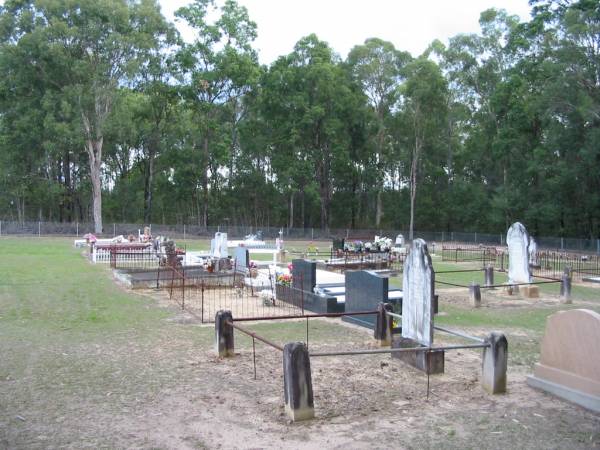 Chambers Flat Cemetery, Beaudesert  |   | 
