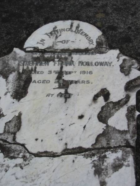 Stephen Frank HOLLOWAY died 3 Sept 1915 aged 25 years;  | Chambers Flat Cemetery, Beaudesert  | 