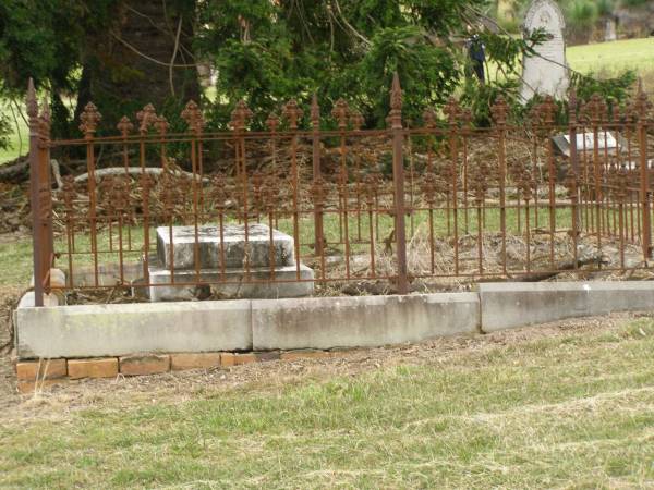 Olga FLEMMICH,  | died 26 Oct 1902 aged 25 years;  | Coulson General Cemetery, Scenic Rim Region  | 