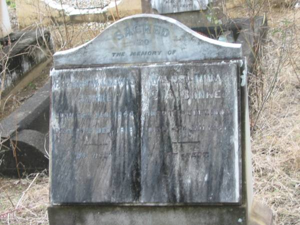 Benjamin Ludwig BONKE,  | father,  | born 22 Feb 1844,  | died 24 Dec 1916;  | Wilhelmina C.A. BONKE,  | mother,  | born 17 Sept 1849,  | died 4 Jan 1941;  | Coulson General Cemetery, Scenic Rim Region  | 