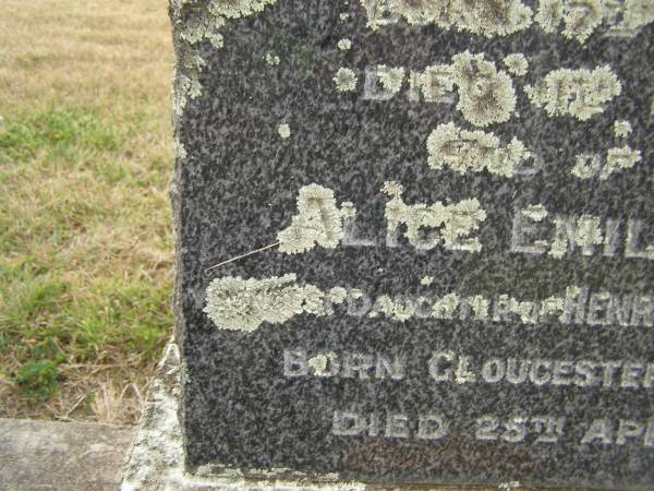 Ernest Club SMITH,  | son of George and Jane SMITH,  | born 17 Jan 1891,  | died 11 Nov 1957;  | Alice Emily SMITH,  | wife,  | daughter of Henry and Sarah WINDOW,  | born Gloucestershire 1876,  | died 25 April 1960;  | Cressbrook Homestead, Somerset Region  | 