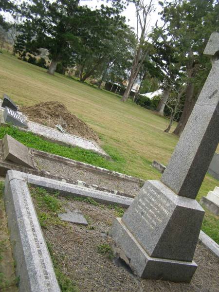 Mary Elizabeth McCONNEL  | b: 24 Mar 1855  | d: 17 Nov 1941  | eldest daughter of William and Martha KENT  |   | James Henry McCONNEL  | b: 18 Apr 1850  | d: 7 Jun 1914  | eldest son of David CANNON and Mary Macleod McCONNEL  |   | Ursula Hope McCONNEL  | b: 27 Oct 1888  | d:  6 Nov 1957  |   | Katharine Macleod McCONNEL  | b: 11 May 1886  | d: 20 Aug 1946  |   | Mary Elspeth WHITE  | b: 11 Oct 82  | d: 25 Mar 56  | wife of Bevis Gerald WHITE  |   | Cressbrook Homestead, Somerset Region  | 