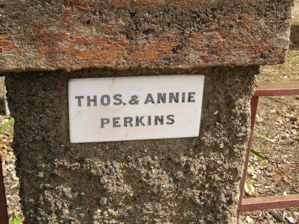 Thos [Thomas] & Annie PERKINS;  | Crows Nest Methodist Pioneer Wall, Crows Nest Shire  | 