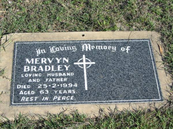 Mervyn BRADLEY; 25 Feb 1994; aged 63  | Glamorgan Vale Cemetery, Esk Shire  | 