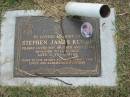 
Stephen James KUNDE,
son brother uncle,
16-1-1981 - 11-7-2002 aged 21 years 6 months;
Goomeri cemetery, Kilkivan Shire
