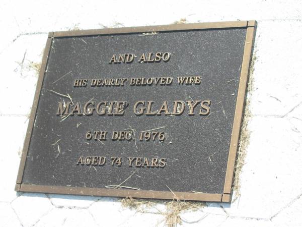 George William John KLUMPP,  | died 6 Dec 1969 aged 64 years;  | Maggie Gladys,  | wife,  | died 6 Dec 1976 aged 74 years;  | Goomeri cemetery, Kilkivan Shire  | 