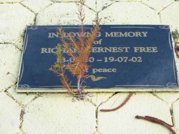 Richard Ernest FREE  | 13-6-50 to 19-7-02  |   | St Matthew's (Anglican) Grovely, Brisbane  | 