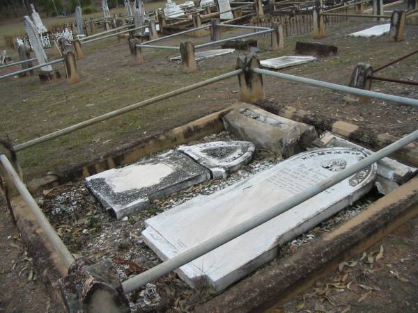 Carl BALLIN,  | born 18 March 1814 died 6 June 1895;  | Wilhelmine F.H. BALLIN,  | born ?? Sept 1822 died 28 May 1907;  | Haigslea Lawn Cemetery, Ipswich  |   | 