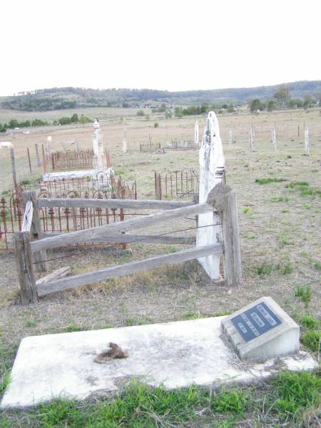 Old Hatton Vale (Apostolic) Cemetery  |   | 