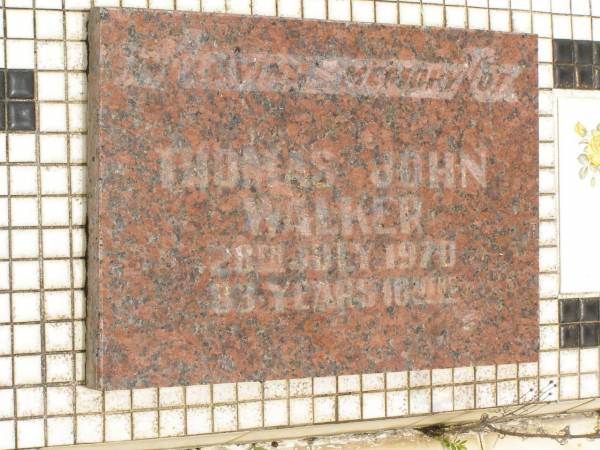 Thomas John WALKER,  | died 28 July 1970 aged 83 years 10 months;  | Howard cemetery, City of Hervey Bay  | 