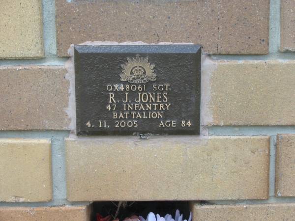 R.J. JONES,  | died 4-11-2005 aged 84 years;  | Howard cemetery, City of Hervey Bay  | 