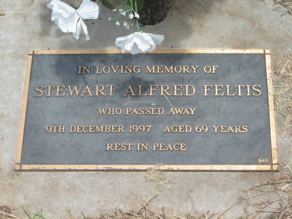 Stewart Alfred FELTIS,  | died 9 Dec 1997 aged 69 years;  | Jandowae Cemetery, Wambo Shire  | 