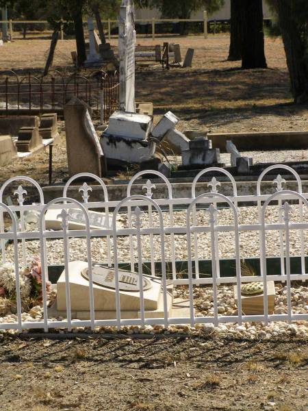 Jondaryan cemetery, Jondaryan Shire  | 