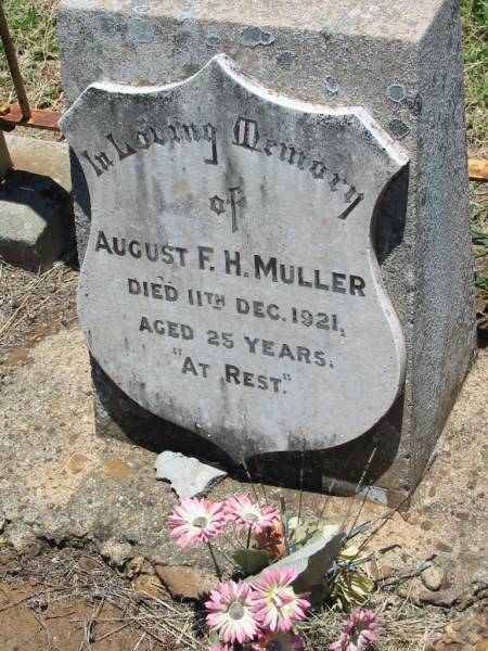 August F.H. MULLER,  | died 11 Dec 1921 aged 25 years;  | Kalbar General Cemetery, Boonah Shire  | 