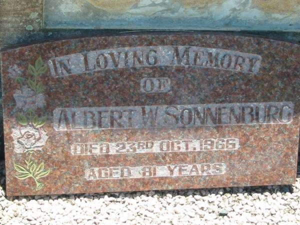 Albert W. SONNENBURG,  | died 23 Oct 1966 aged 81 years;  | Kalbar General Cemetery, Boonah Shire  | 