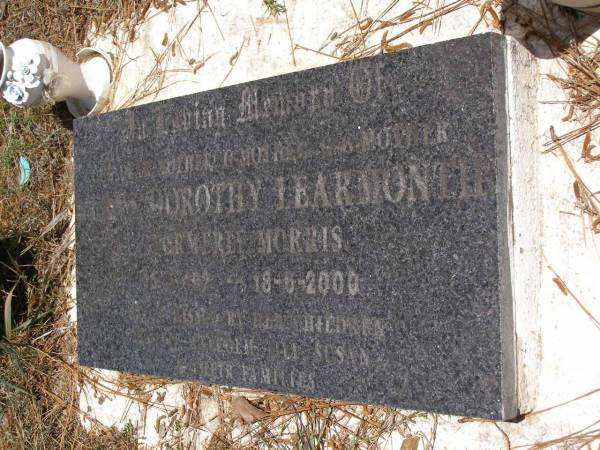 Verna Dorothy LEARMONTH, formerly MORRIS,  | mother grandmother great-grandmother,  | 15-5-1921 - 18-6-2000,  | children Keith, Malcolm, Jill & Susan;  | Kandanga Cemetery, Cooloola Shire  | 