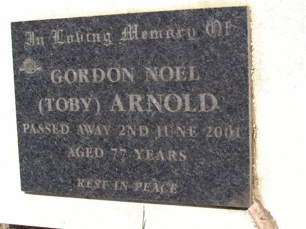 Gordon Noel (Toby) ARNOLD,  | died 2 June 2001 aged 77 years;  | Kandanga Cemetery, Cooloola Shire  | 
