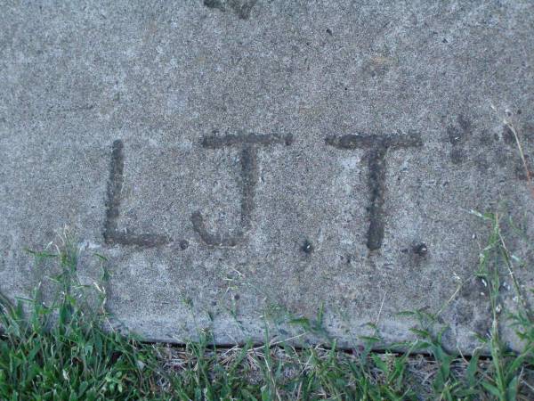 Mr E.G. (Pat) BUSH;  | Mrs D.C. (Doll) BUSH;  | Pat BUSH Bicentennial Park;  | Killarney, Warwick Shire  | 