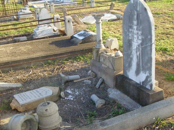 James ALDIS,  | died 2 June 1918 aged 87 years;  | Jane,  | wife of James ALDIS,  | died 10 March 1916 aged 77 years;  | Killarney cemetery, Warwick Shire  | 