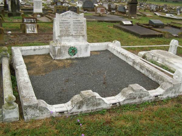 Thomas ARBUTHNOT,  | died 13 Aug 1923;  | Mary ARBUTHNOT,  | died 31 Jan 1948 aged 90 years;  | Annie ARBUTHNOT,  | died 29 Sept 1914 aged 25 years;  | Margaret Ellen,  | daughter,  | died 1891 aged 6 years;  | Killarney cemetery, Warwick Shire  | 