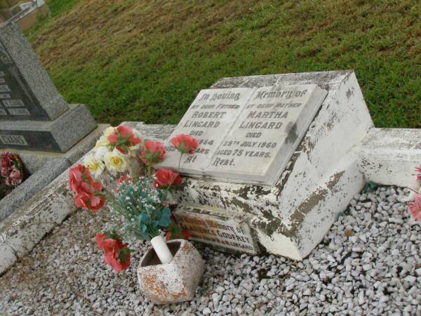 Robert LINGARD,  | father,  | died 16 Sep 1964 aged 79 years;  | Martha LINGARD,  | mother,  | died 29 July 1960 aged 75 years;  | Clarence Godfrey,  | son of R. & M. LINGARD,  | died 30? May 1920 aged 3 years;  | Killarney cemetery, Warwick Shire  | 