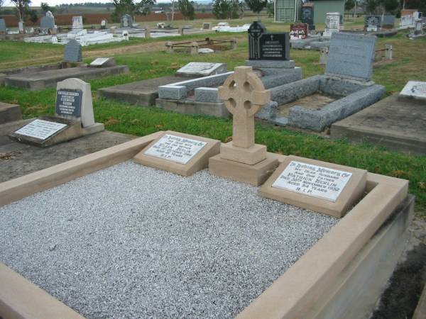 Patrick KERLIN,  | husband father,  | died 30 Nov 1952 aged 54 years;  | Eileen KERLIN,  | wife mother,  | died 1 Oct 1994 aged 91 years;  | Killarney cemetery, Warwick Shire  | 