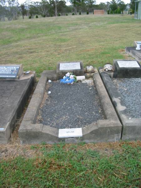 Ida Elizabeth HOFFMAN,  | mum,  | died 18 Oct 1969 aged 64 years;  | Killarney cemetery, Warwick Shire  | 