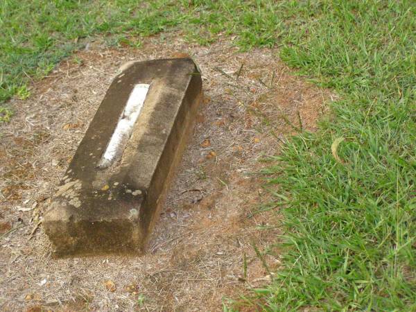 Lawnton cemetery, Pine Rivers Shire  | 