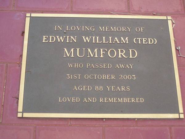 Dorothea Ellen (Nellie) MUMFORD,  | died 13 Feb 1965;  | Edwin William (Ted) MUMFORD,  | died 31 Oct 2003 aged 88 years;  | Elsie May SMITH (nee MUMFORD),  | wife mother,  | died 27 March 1987;  | Frederick Lorenz,  | husband father,  | died 26? Feb 1979;  | Lawnton cemetery, Pine Rivers Shire  | 