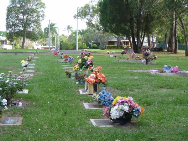 Lawnton cemetery, Pine Rivers Shire  | 
