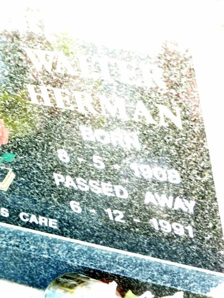 Dorothy SCHULTZ,  | born ??-??-1907 died ??-11-2000  | Walter Herman SCHULTZ,  | born 8-5-1908 died 6-12-1991;  | Lockrose Green Pastures Lutheran Cemetery, Laidley Shire  | 