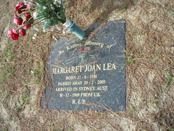 Margaret Joan LEA,  | born 27-6-1916 died 20-2-2003,  | arrived Sydney 18-12-1969 from UK;  | Logan Village Cemetery, Beaudesert Shire  | 