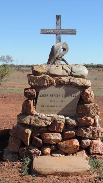 Angus Steele CHAPMAN  | b: 1972  | d: 2002  |   | nil carborundum illegitimi  | (Don't let the bastards grind you down)  |   | Lone grave near Eromanga  |   | 