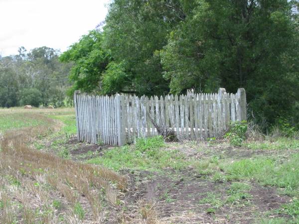 Robert JOHNSTON  | b: Swindon, England  | died 25 Aug 1919, aged 66 years  | and his infant children, 1882  | Kerry Bridge, Kerry, Beaudesert Shire  | 