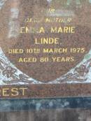
Jens Neilsen LINDE
9 Aug 1961, aged 76
Emma Marie LINDE
10 Mar 1975, aged 80
Lowood General Cemetery

