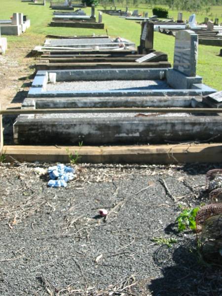 Lowood General Cemetery  |   | 